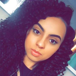 Meet your Posher, Alyssa